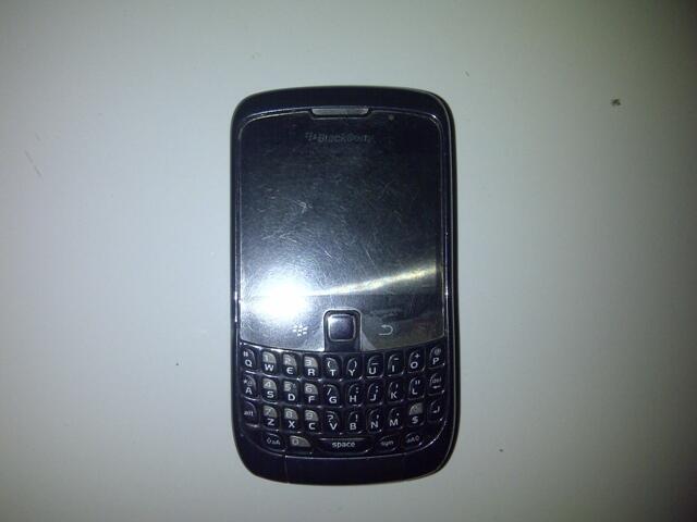 JUAL BLACKBERRY CURVE 9300 KEPLER a.k.a GEMINI 3G (SECOND) turun harga!!!!!!!!!!!!!