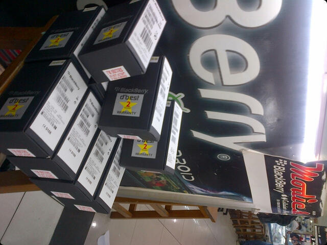 Blackberry BELAGIO /ONIX3 9790 baru segel garansi 2 tahun service & sparepart