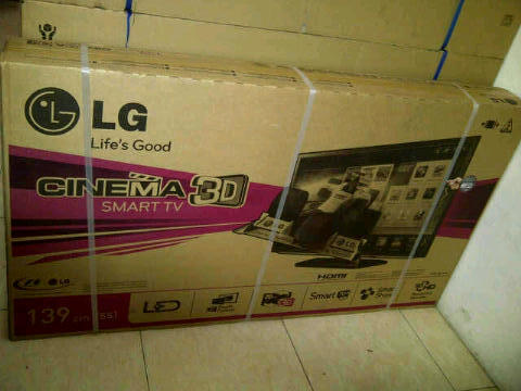 New LED SMART TV 3D 47LM8600 MADE IN KOREA Harga dibawah pasaran 17jt an boleh dicek