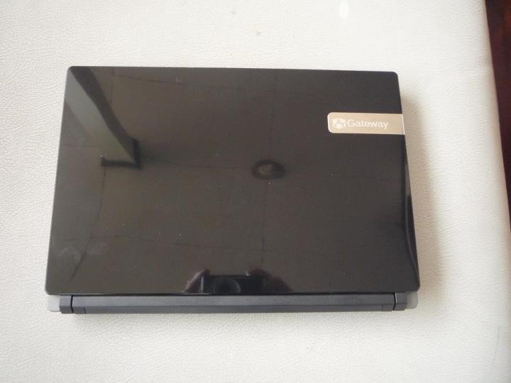 Jual netbook Gateway LT 25 Intel Atom Core N550