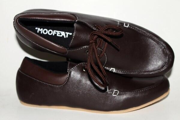 GIANT FLAMES - MOOFEAT - COUNTRY BOOTS - DOCMART - NIKE - MAGATA - BLACKMASTER