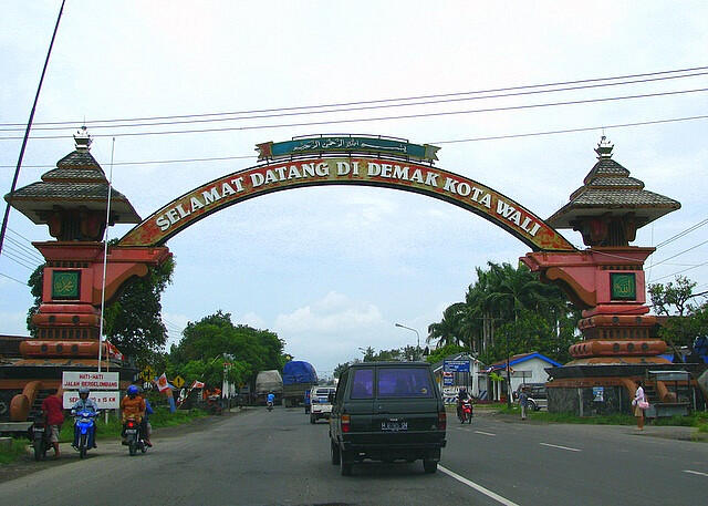 DEMAK (KOTA KECIL YANG SANGAT BERSEJARAH TAPI GAK BANYAK DIKENAL)