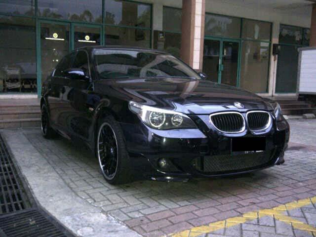 BMW Serie 520 I Modifikasi Sport tahun 2004