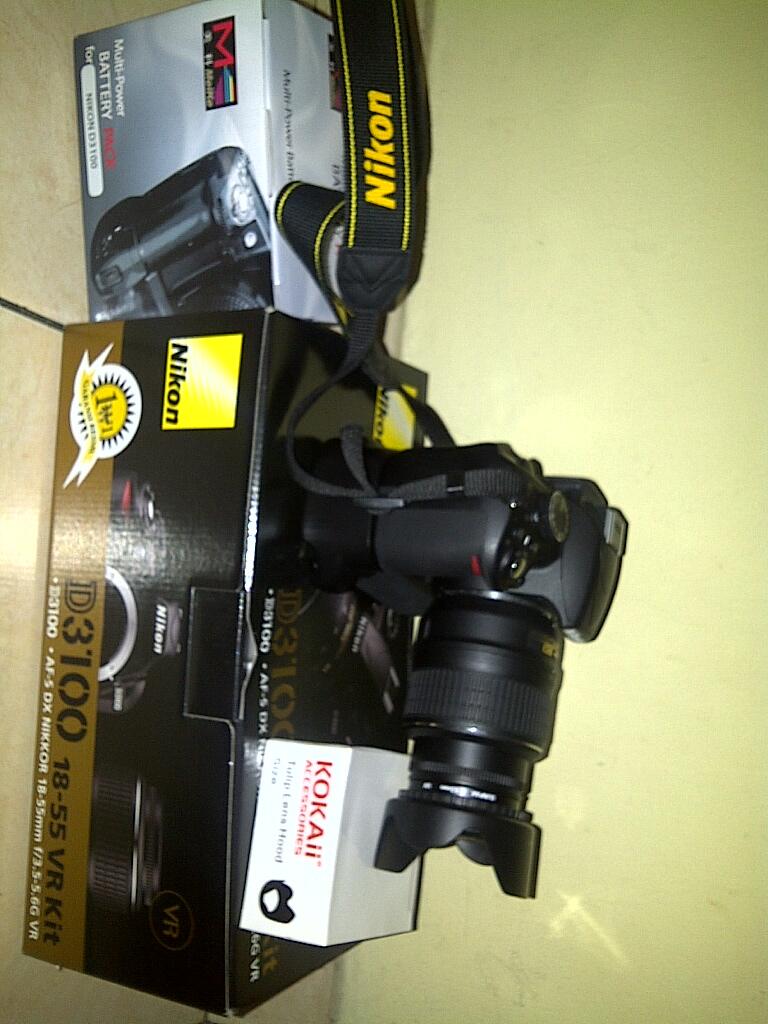 JUAL SECOND NIKON D3100+KIT+BG