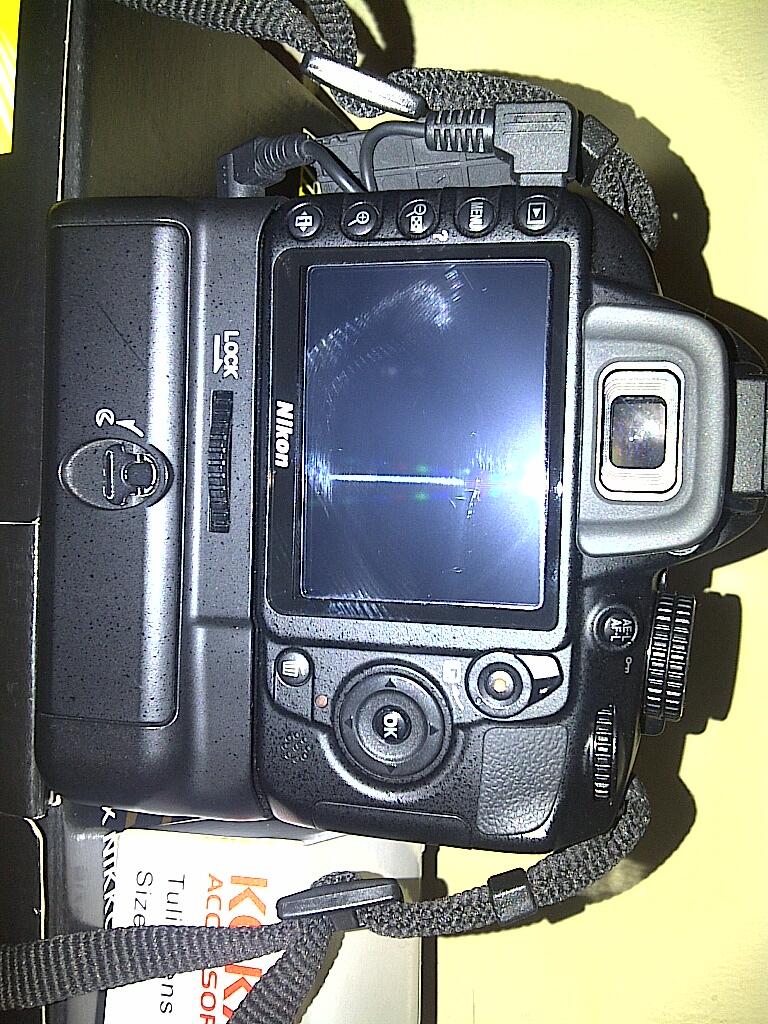 JUAL SECOND NIKON D3100+KIT+BG