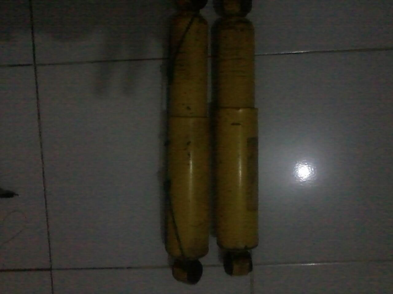 jual shockbreaker + stoplamp kijang super bogor