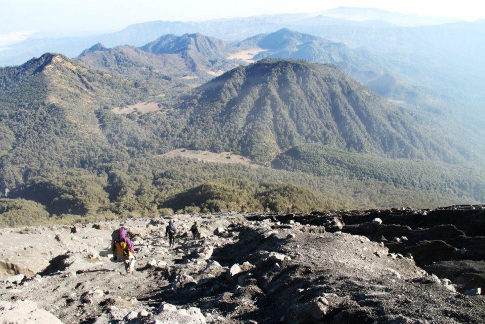 Keindahan Gunung Semeru , Gunung Tertinggi Di Pulau Jawa