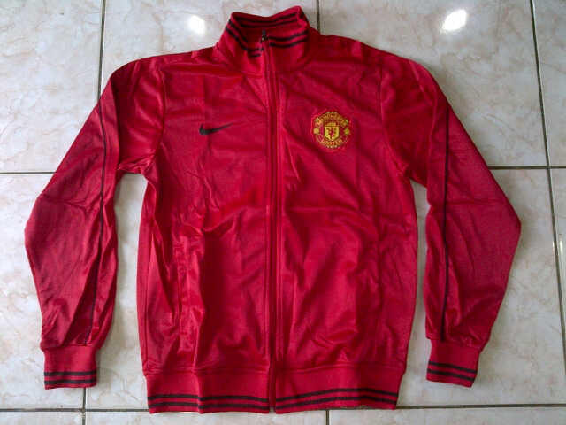 Jual Jaket Club Bola Barcelona,Man United,Real Madrid KW SUper harga murah meriah