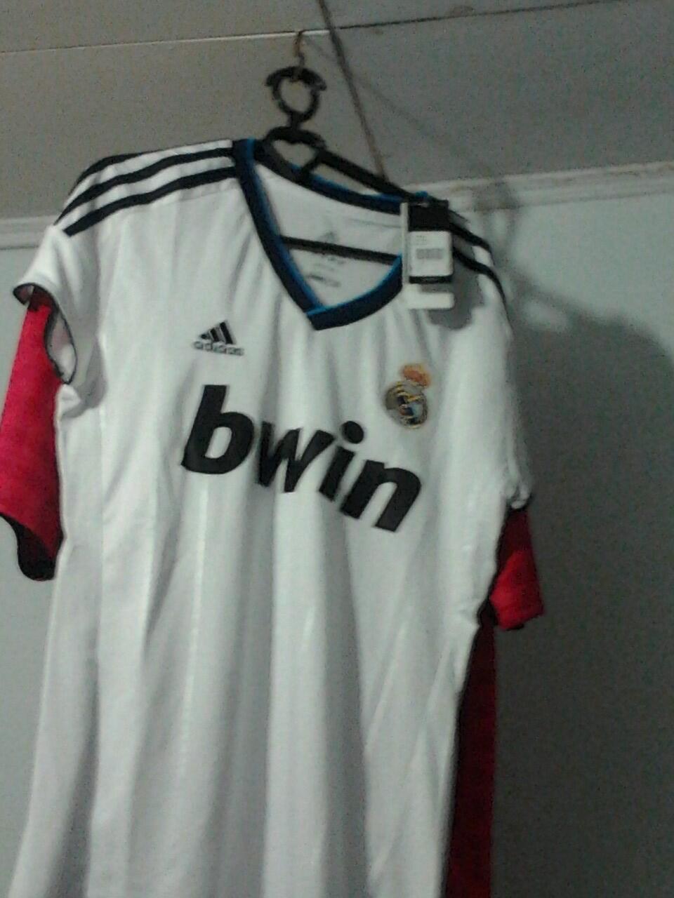 JUAL JERSEY DAN JAKET TIM KESAYANGAN ORI THAILAND