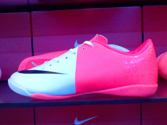 Dijual sepatu nike,adidas KW1 new !!!