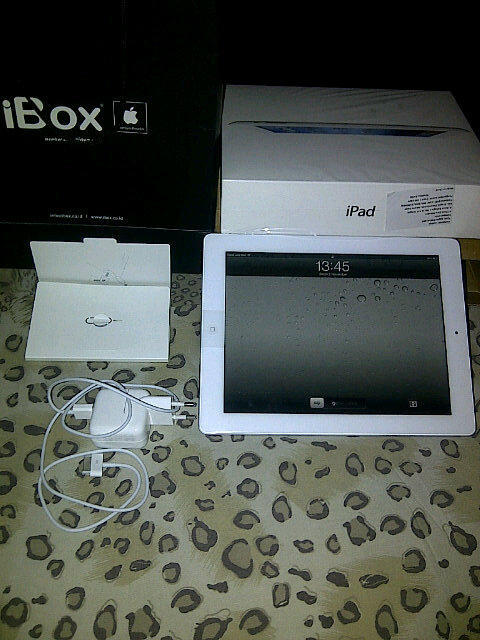 Apple: Jual 2nd New iPad 3 WiFi+3G White 16GB Baru Pakai Seminggu