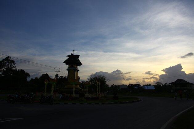 Berburu Senja Keliling Indonesia