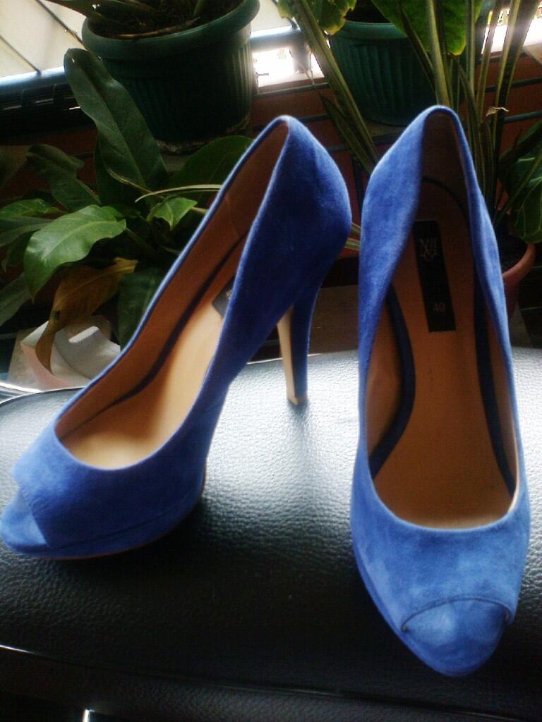 Terjual WTS High Heels Mango only 200k 