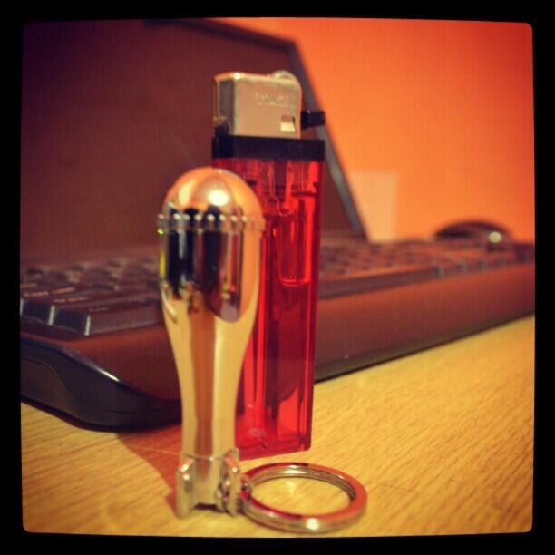 Korek Zippo Naga