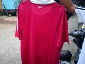 WTS JERSEY MANCHESTER UNITED 2010/2011 SIZE S ORIGINAL MULUSS 95%,MASUK DULU GAN!!!