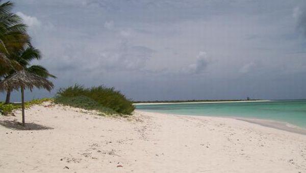 Woow..!!! Pantai - Pantai Ini Turis Bebas Bugil