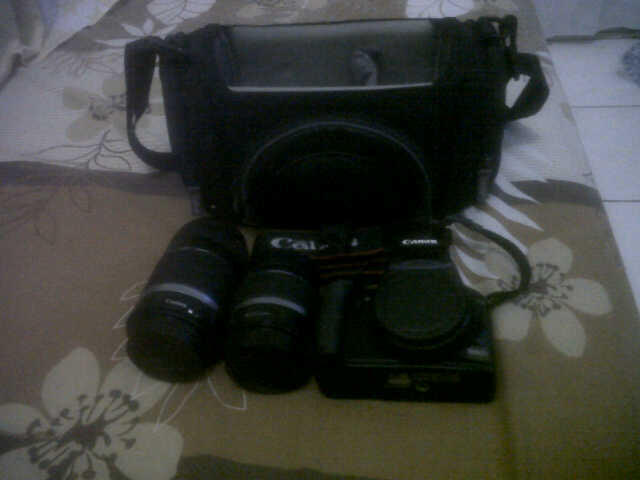 Jual Kamera Canon EOS 1000D 18-55mm f/3.5-5.6 IS + Lensa EF -s55-250mm f/4-5.6 IS