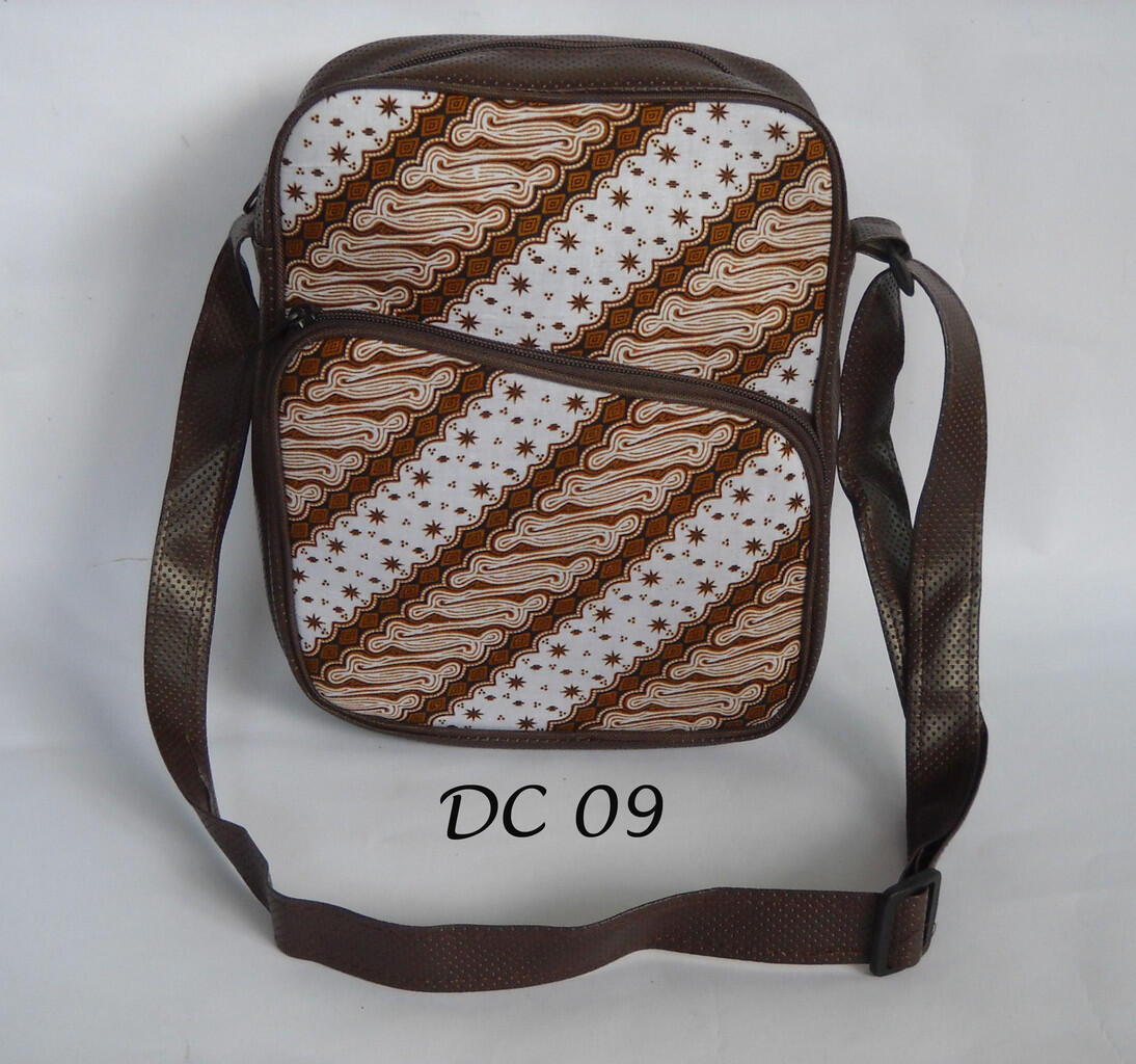 Tas Selempang Batik
