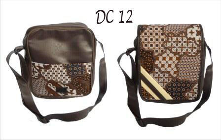Tas Selempang Batik