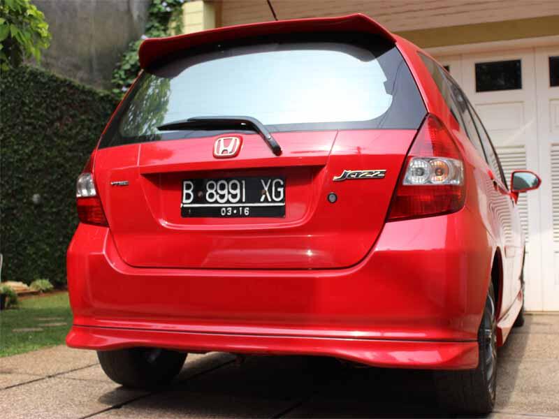 Jual Honda Jazz VTec M/T 2006 Warna Merah