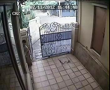 &#91;REQ&#93; TOLONG PERJELAS MUKA MALING MOTOR di rumah ane gan... +1