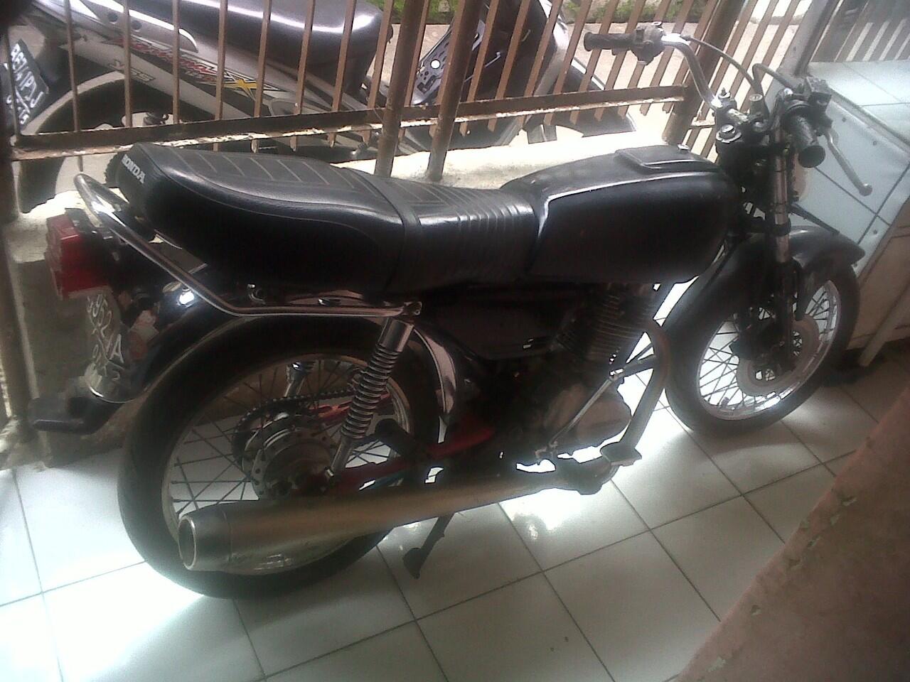 Cari Honda Gl 100 Th 79 Modif Cb Malang Kaskus Gambar Foto