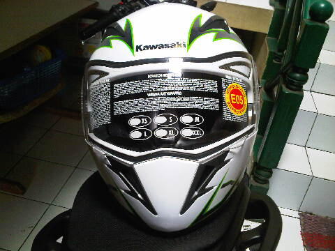 Jual helm bawaan kawasaki ER 6 650CC MURAH