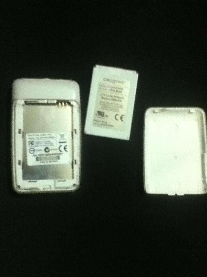 wts : mp3 player rusak -- CREATIVE ZEN MICRO 5GB & SAMSUNG YP - Z5(f) 1GB