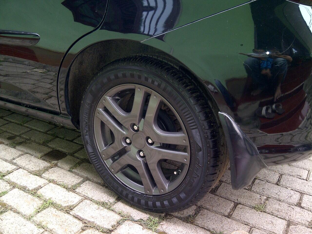 jazz idsi a/t hitam mulus,mesin ngacirrrr thn 2005