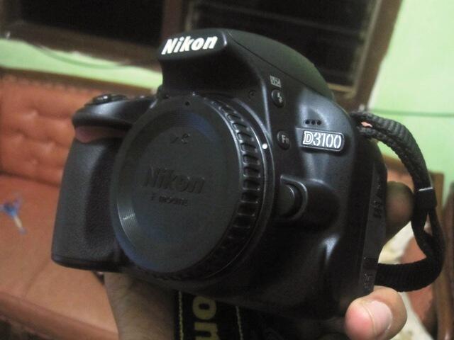 Kamera DSLR Nikon D3100 + Kit 18-55 mm VR Like new Fullset