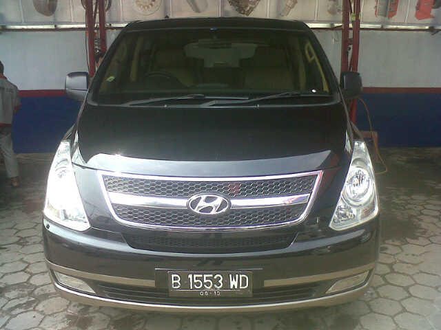 Dijual : hyundai H1 2008 a/t hitam