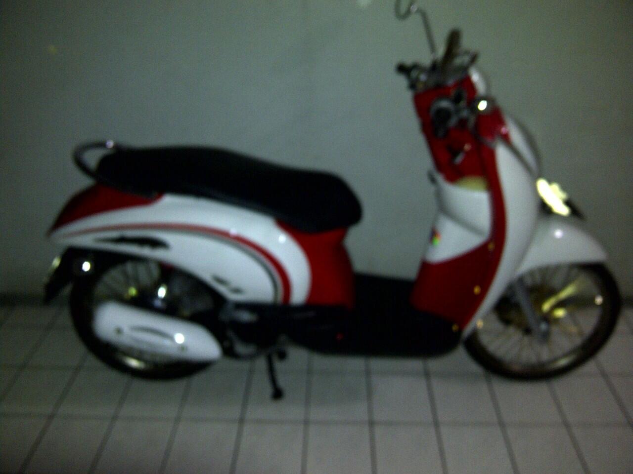 79 Modif Motor Scoopy Putih Terupdate Bengkel Kroto