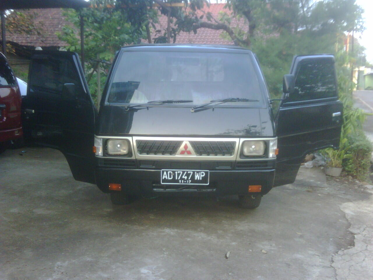 pick up L300 solar tahun 2000