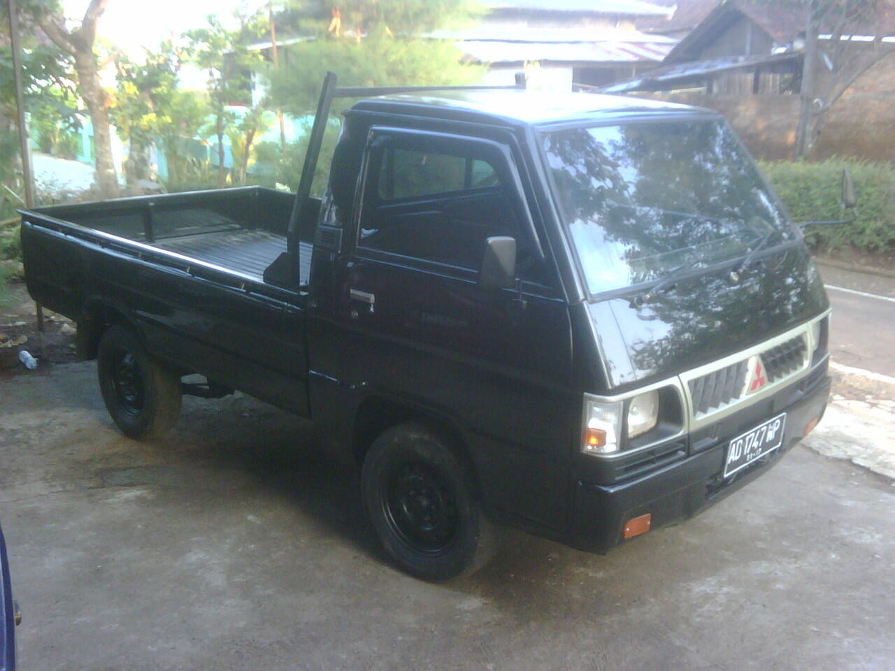pick up L300 solar tahun 2000