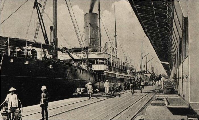 13 foto kawasan Tanjung priok tempo dulu keren banget gan 