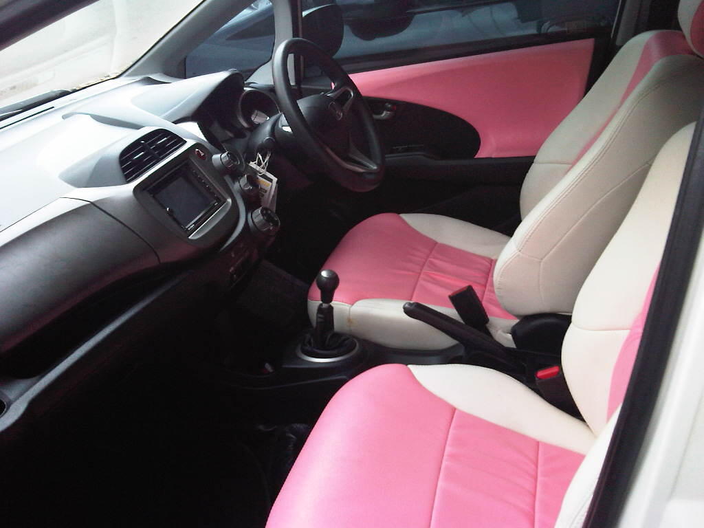 HONDA JAZZ RS MT 2009 PUTIH METALIK