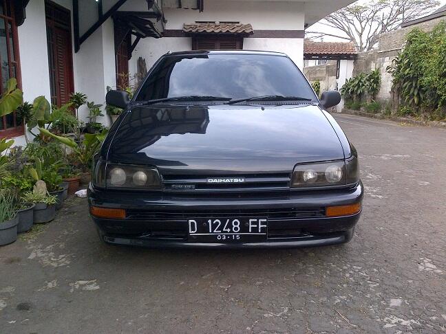 classy saloon 1991