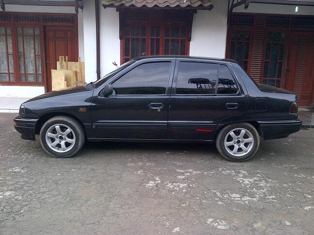 classy saloon 1991