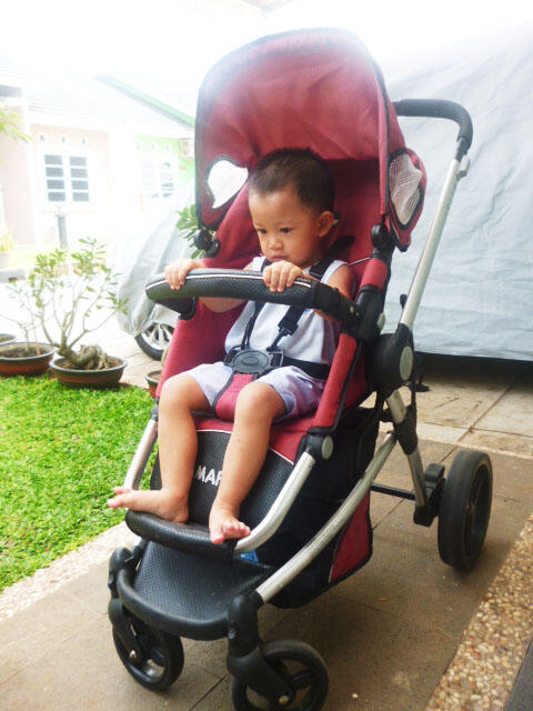 JUAL STROLLER ELLE MARZ (limited edition) 2nd kondisi 90%