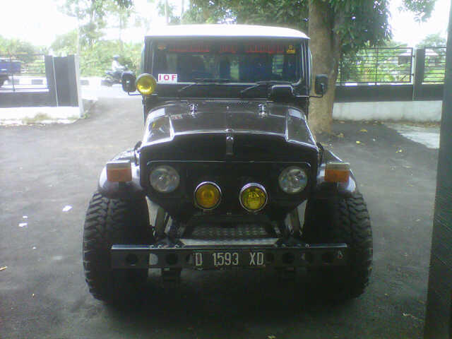 Toyota Jeep thn'82