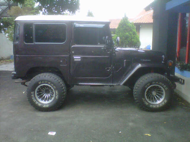 Toyota Jeep thn'82