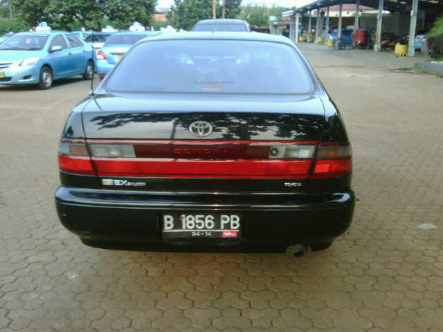 Corona abs 1.600 cc tahun 1994 hitam irit dan nyaman