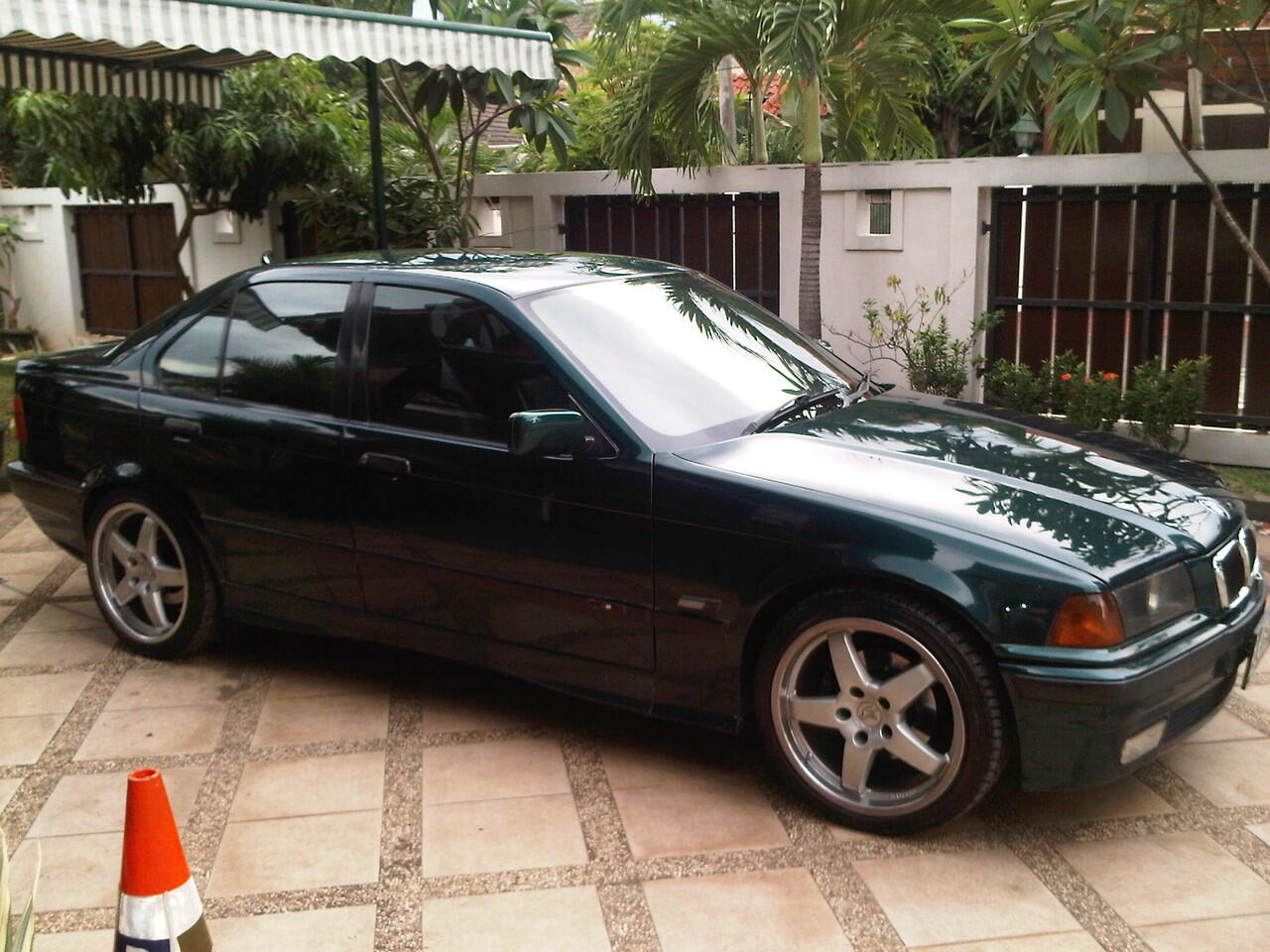WTS : BMW 323i e36 1996, manual, velg Hamann 18"