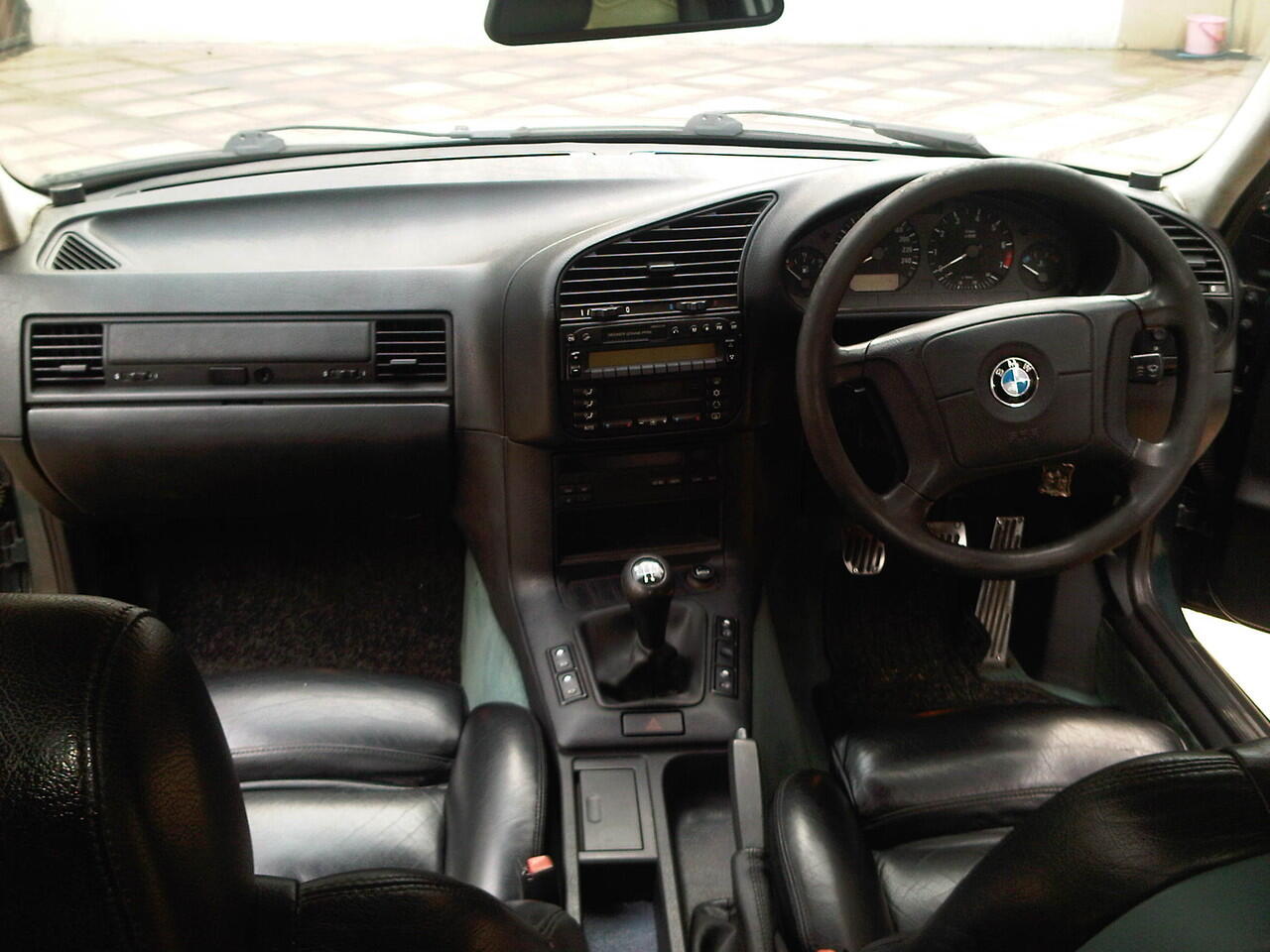WTS : BMW 323i e36 1996, manual, velg Hamann 18"