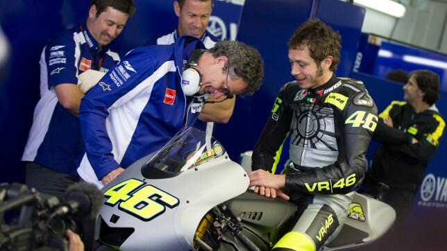 Photo Valentino Rossi dgn Motor Yamaha YZR-M1 Terbaru, GAAANNN ...