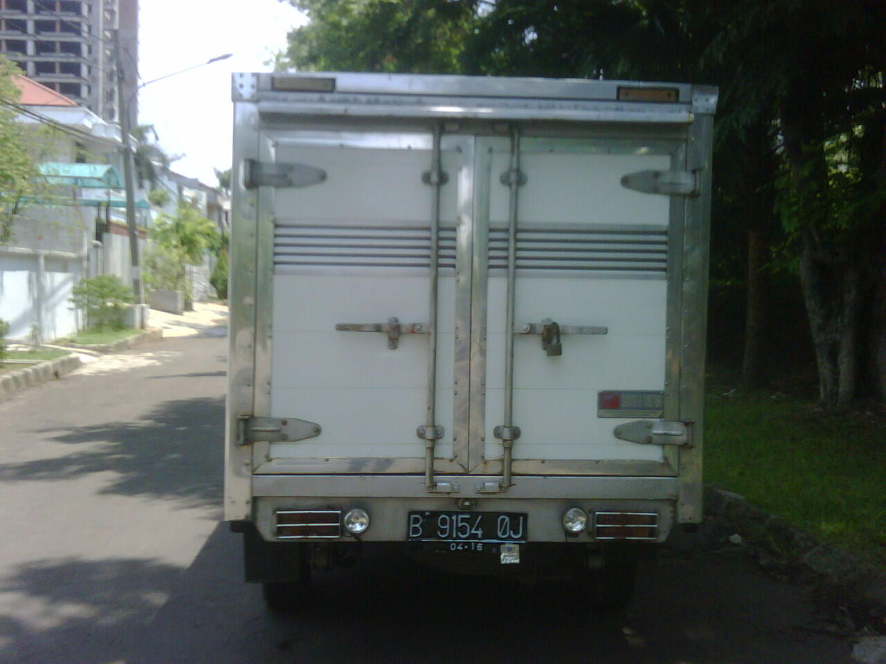Dijual Mobil Box Mitsubishi T 120 SS