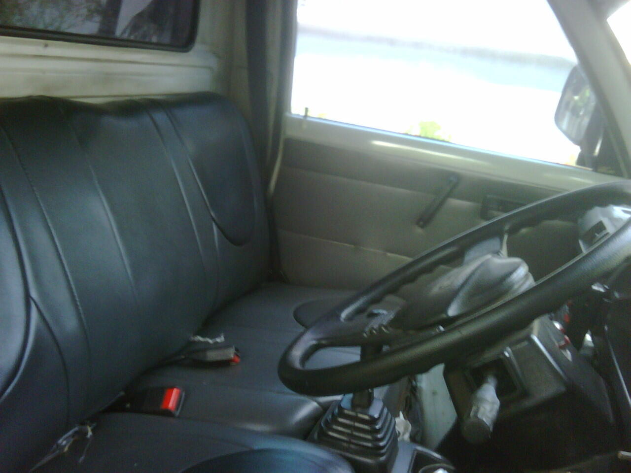 Dijual Mobil Box Mitsubishi T 120 SS