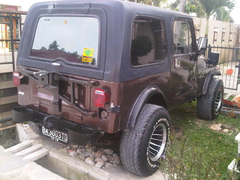 CJ7 81 Laredo