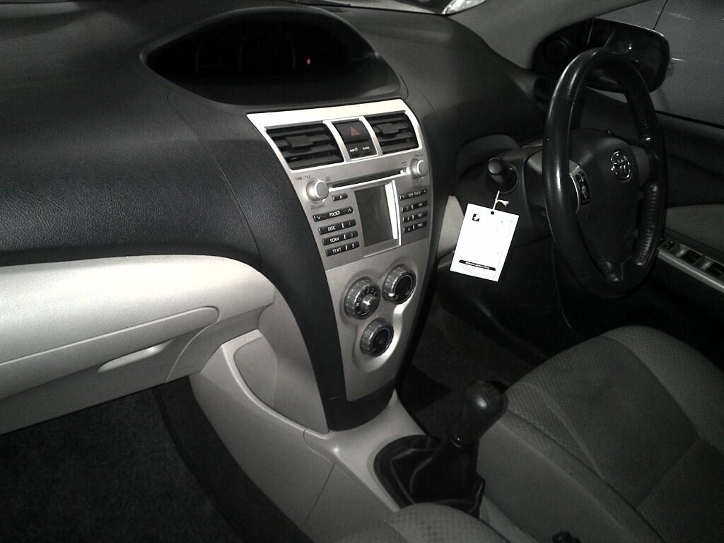 TOYOTA VIOS 1.5 G MT !! MURAHH !!