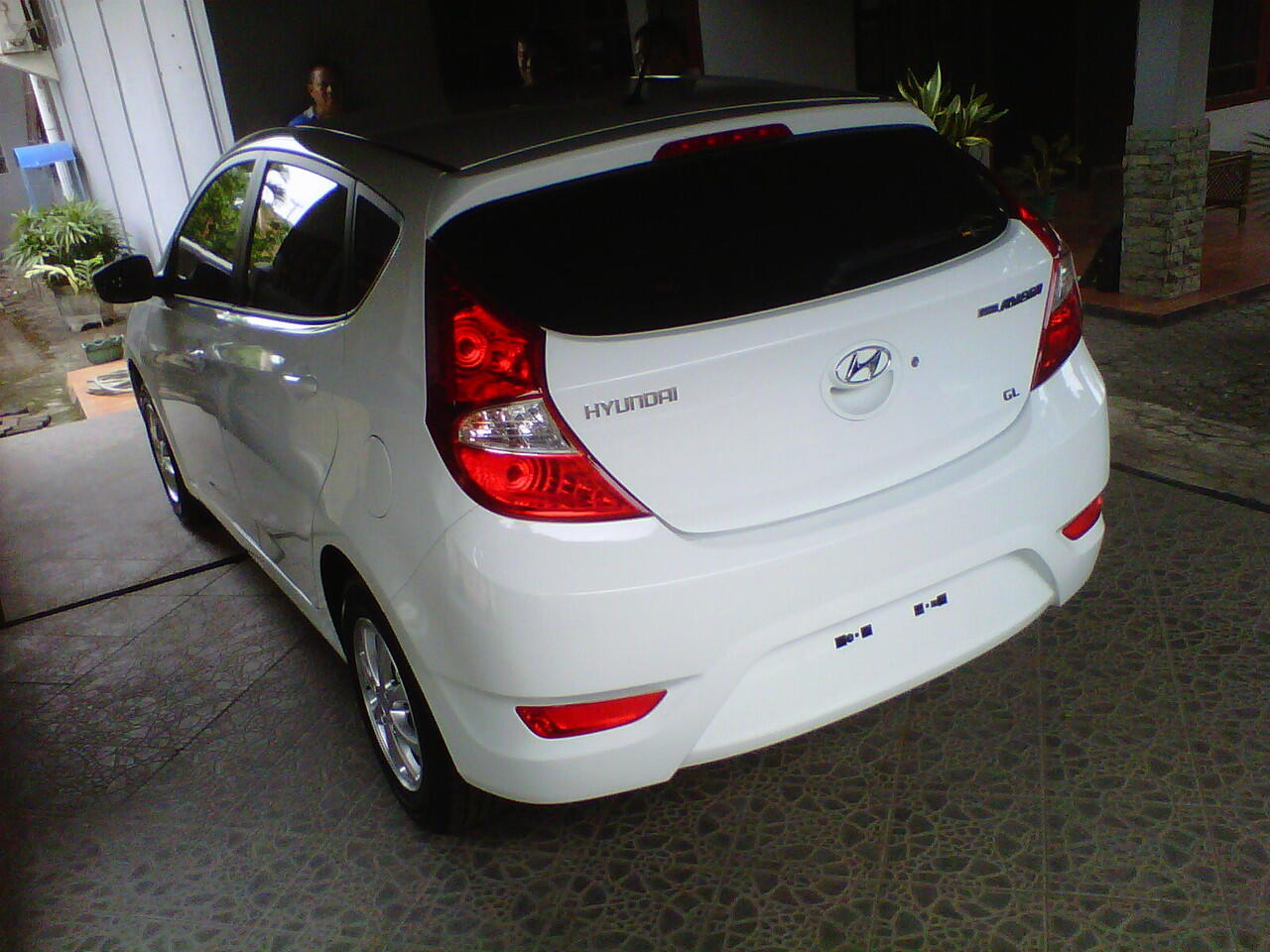 SHOWROOM HYUNDAI CABANG TANGERANG